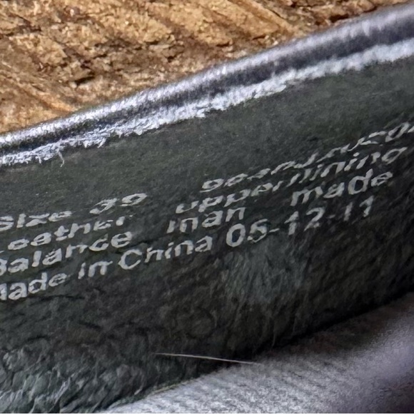 Dansko Black Leather Mules - Picture 2 of 13